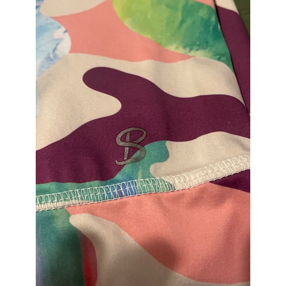 Sofibella Womens Medium Tennis Skort With Colorful Abstract Print & Ruffle Hem - Picture 7 of 7